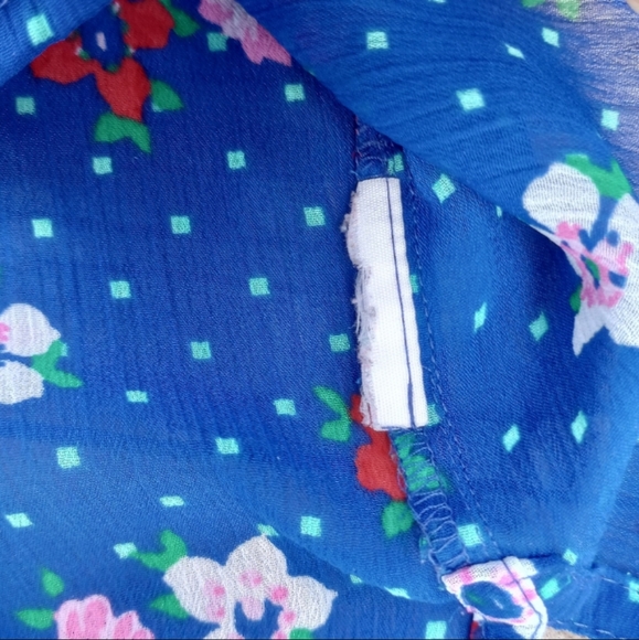 Size Medium Blue Hollister Blue Flower Blouse - Picture 3 of 11